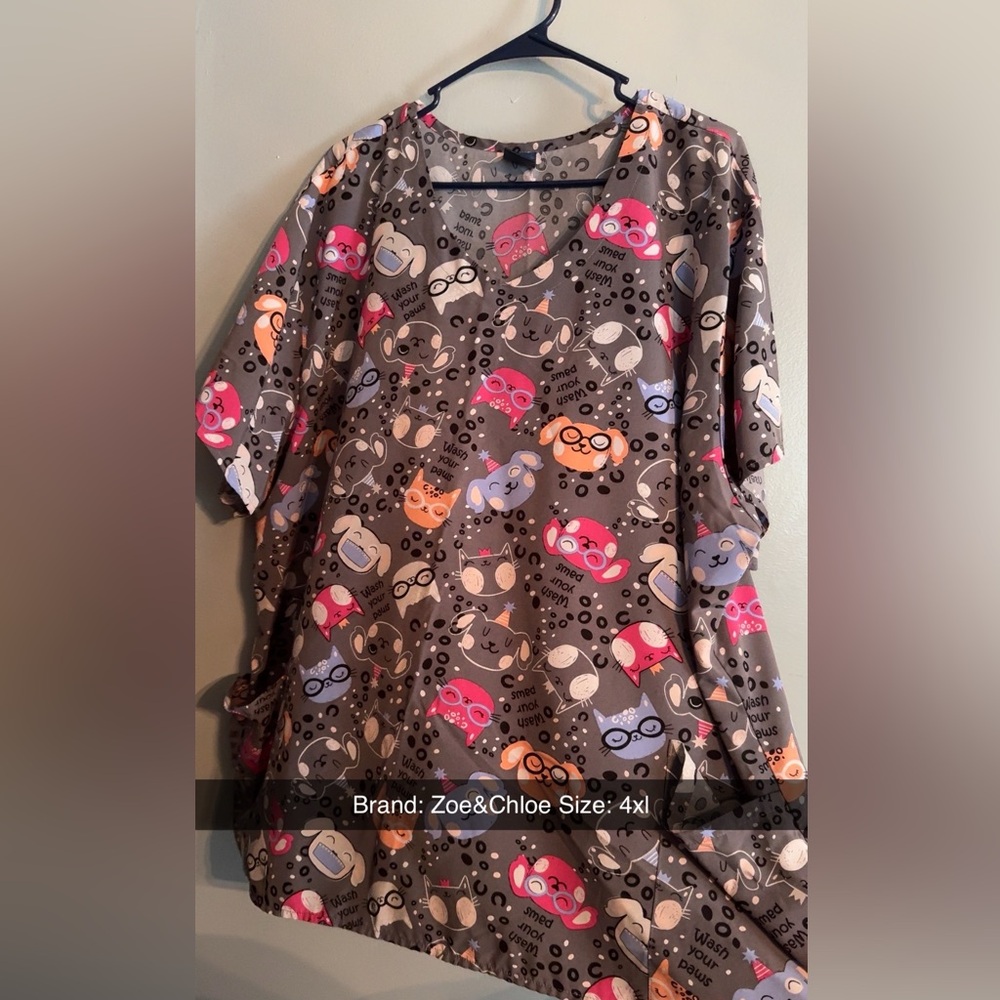 Women's Gray Cat Print Top